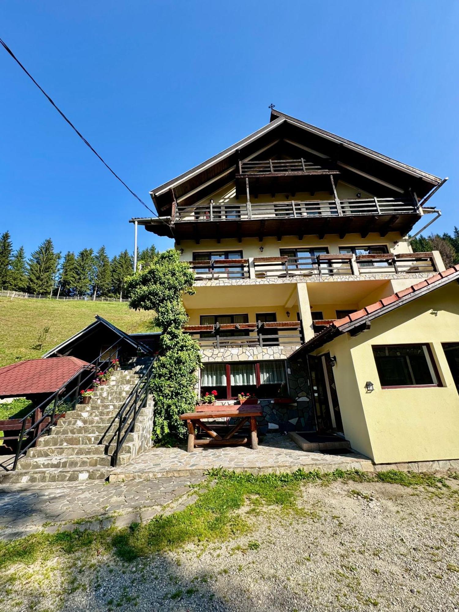 Craiasa 2 Hotell Moeciu De Sus Eksteriør bilde